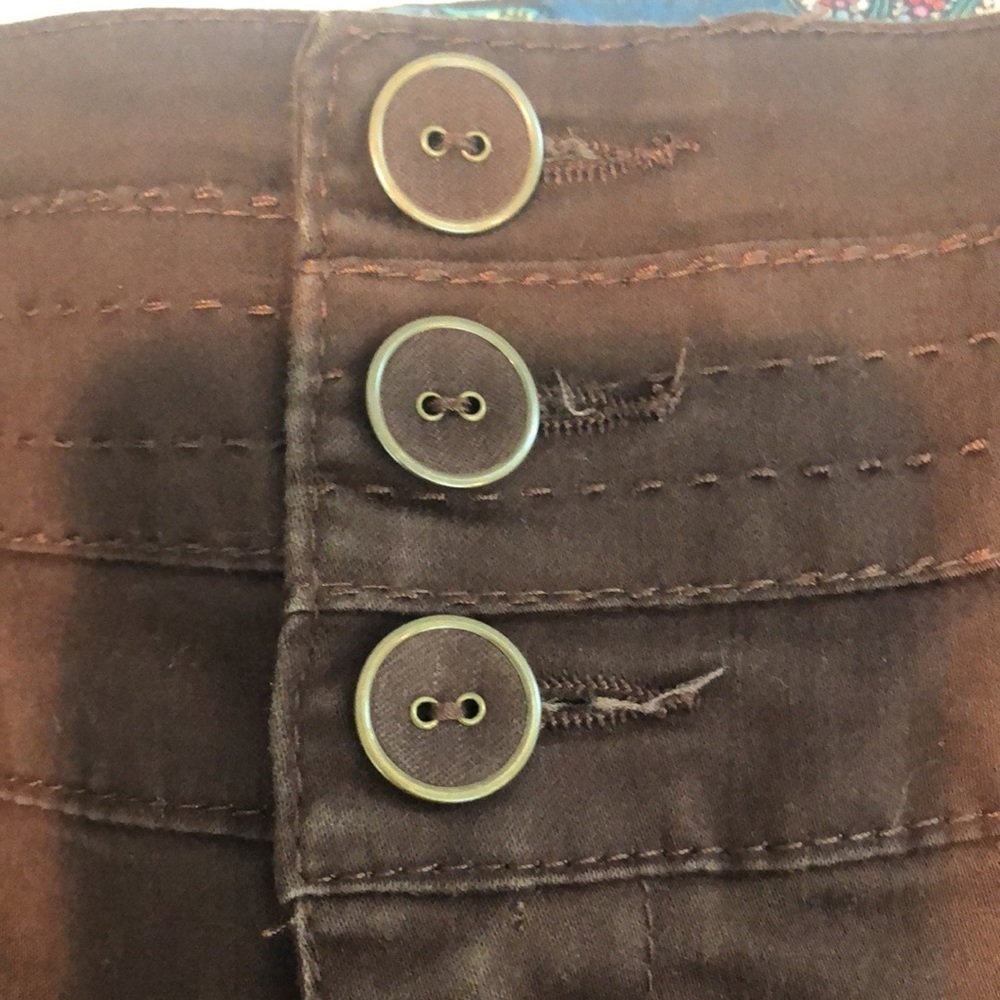 Copper Key Cuffed Soft Shorts 7 - Picture 4 of 9